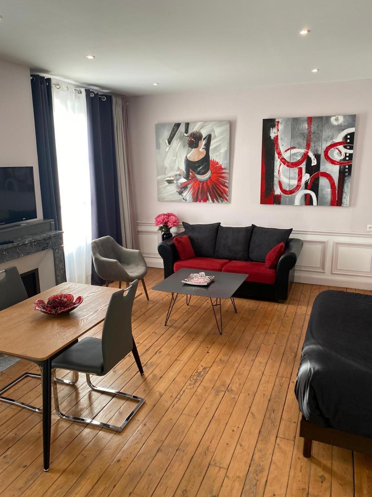 Chateau De Courmelois Champagne Guest House Val de Vesle Esterno foto
