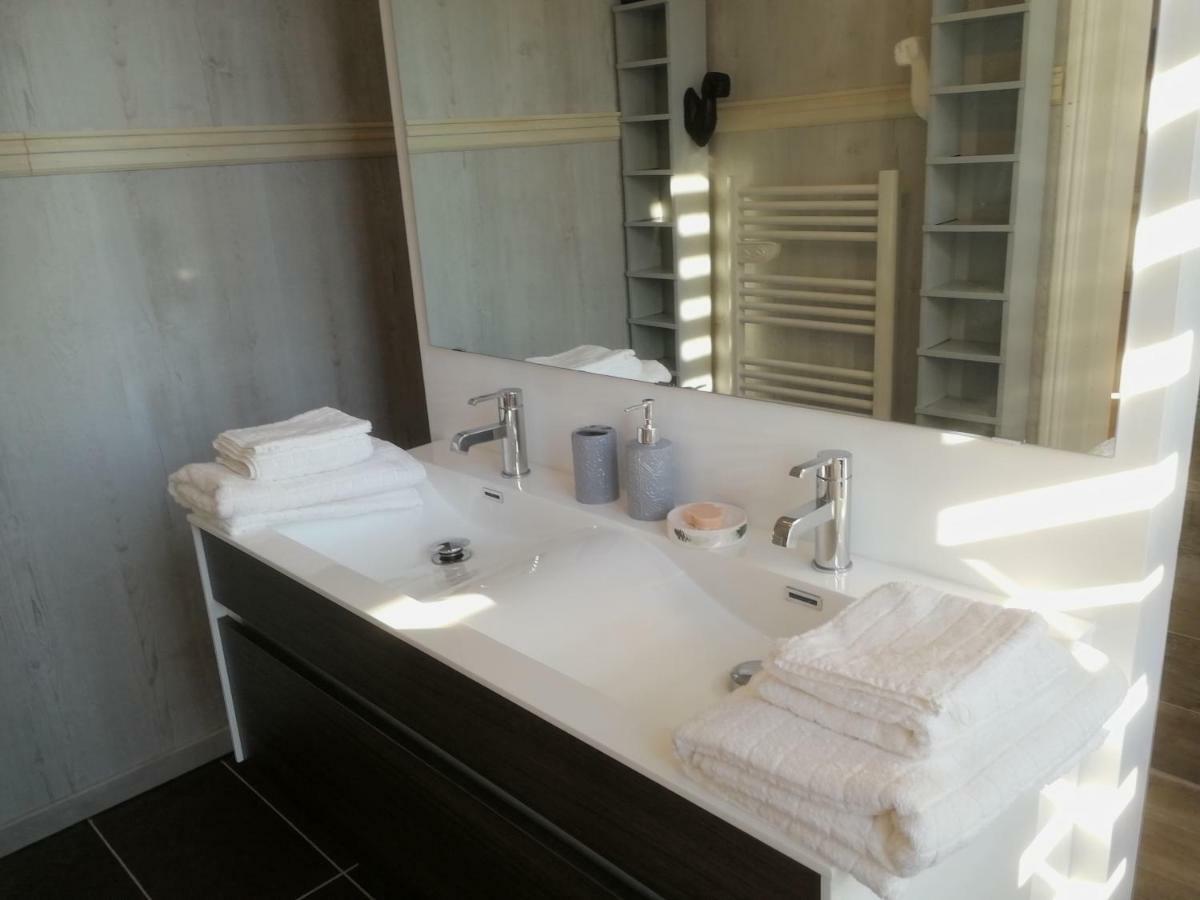 Chateau De Courmelois Champagne Guest House Val de Vesle Esterno foto
